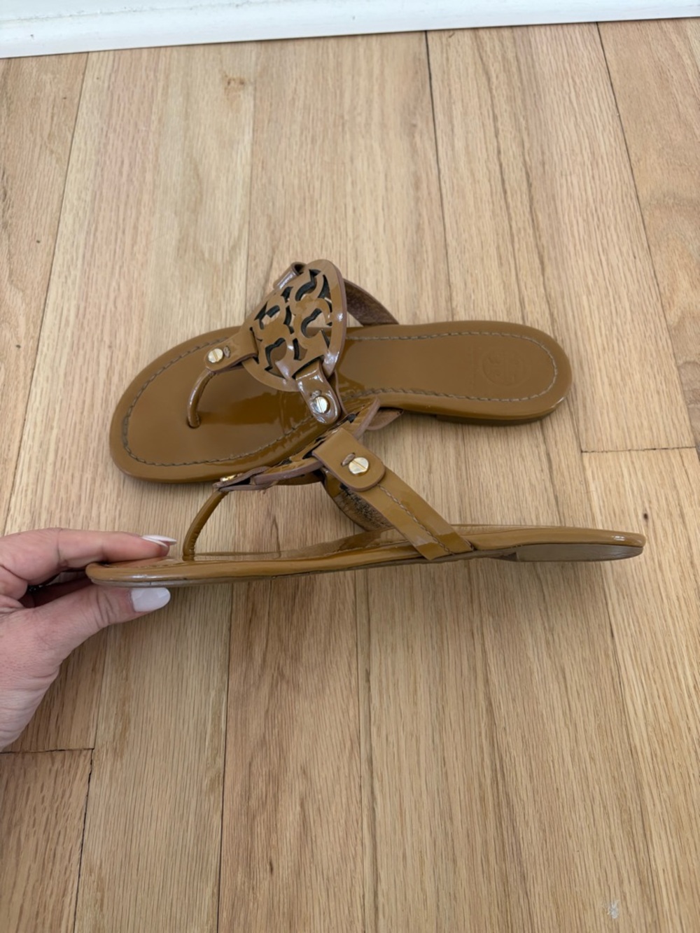 Tory Burch Tan Miller Patent Sandal - Picture 8 of 16